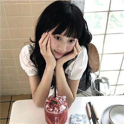 草裙舞女孩