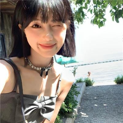 他夏天住在楼下